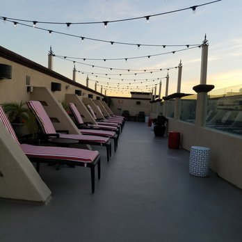 Peacock Suites - Hotels Near Me - Anaheim, California
