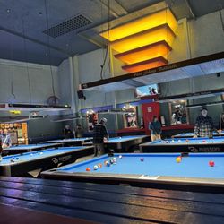 Hot Shots Family Entertainment Center