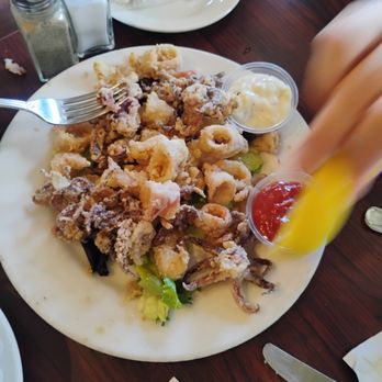 Monterey's Fish House - Seafood Near Me - Monterey, California