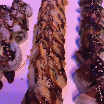 Shoyu Sushi - center: crunch roll - Sushi Bars Near Me - Bakersfield, California Shoyu Sushi - center: crunch roll - Sushi Bars Near Me - Bakersfield, California