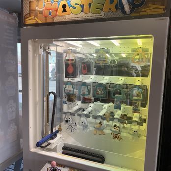 Steak 'n Shake - This $1 machine gave us so much fun! - Burgers Near Me - Victorville, California