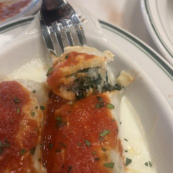 Mandolas Italian Kitchen - Jacksonville - Cannellini - Italian Near Me - Jacksonville, Florida Mandolas Italian Kitchen - Jacksonville - Cannellini - Italian Near Me - Jacksonville, Florida