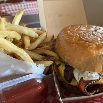 Small Cheval- Riverside - Double Cheeseburger - Burgers Near Me - Chicago, Illinois