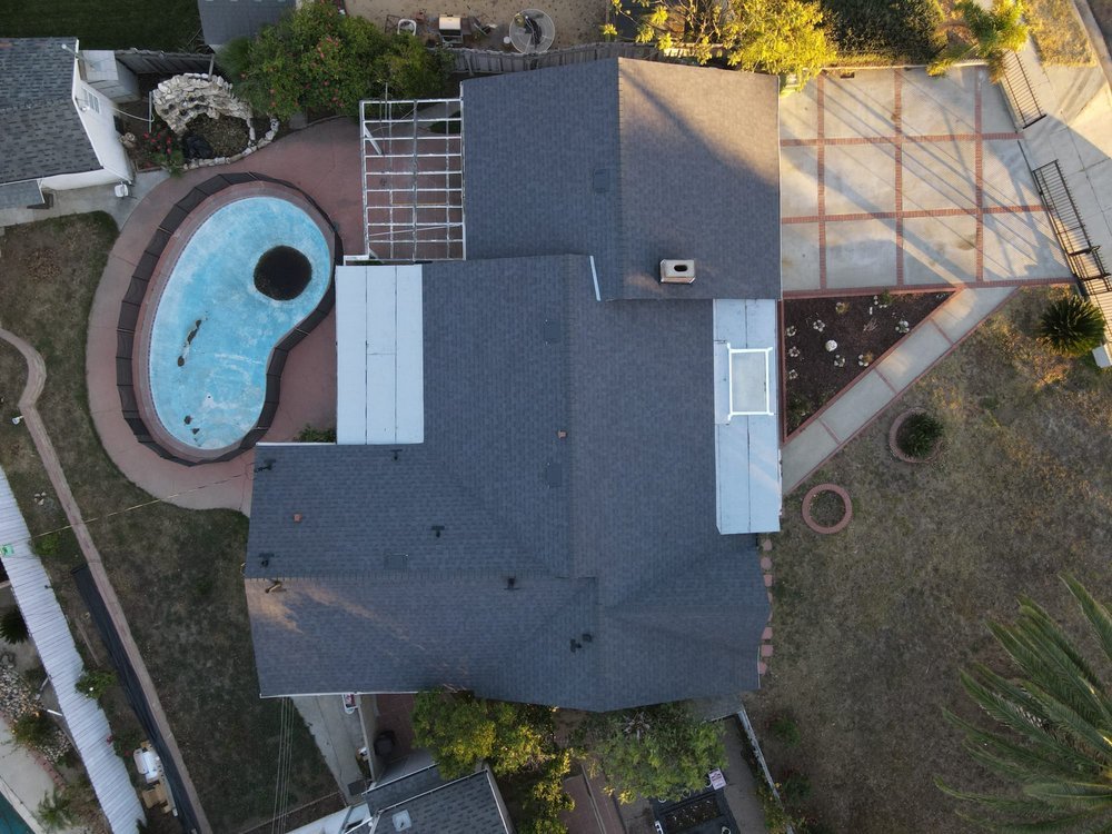 Slide of Quality Roofing Specialist