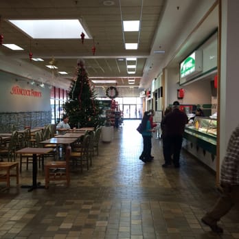 Randolph Mall - 2:15 on a Monday - Shopping Centers Near Me - Asheboro, North Carolina Randolph Mall - 2:15 on a Monday - Shopping Centers Near Me - Asheboro, North Carolina