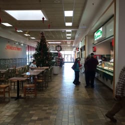 Randolph Mall - 2:15 on a Monday