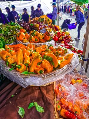 Inner Sunset Farmers' Market by null