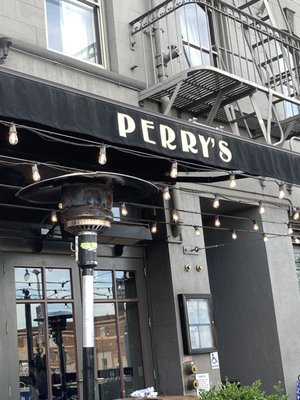 Perry's on Union by null
