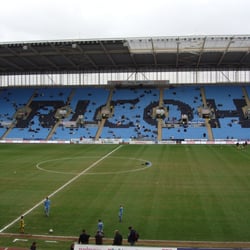 Ricoh Arena - Gradually filling up
