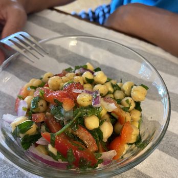 Le Cafe Creme - Chickpea salad with red bell pepper, fresh parsley, red onion - Coffee & Tea Near Me - Pasadena, California Le Cafe Creme - Chickpea salad with red bell pepper, fresh parsley, red onion - Coffee & Tea Near Me - Pasadena, California