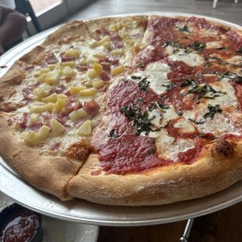 Napoli's Pizzeria - half margarita half hawaiian - Pizza Near Me - Tega Cay, South Carolina