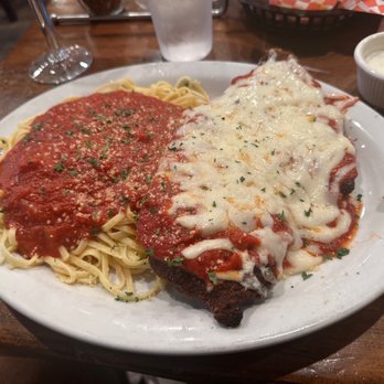 Giuseppe's Pizzeria - Chicken Parmesan pasta - Pizza Near Me - Montrose, California Giuseppe's Pizzeria - Chicken Parmesan pasta - Pizza Near Me - Montrose, California