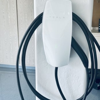 Castle Electrical & Lighting - Tesla Wall Connector - Electricians Near Me - Scottsdale, Arizona Castle Electrical & Lighting - Tesla Wall Connector - Electricians Near Me - Scottsdale, Arizona