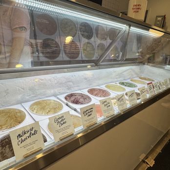 Jeni's Splendid Ice Creams - Flavors - Ice Cream & Frozen Yogurt Near Me - Chicago, Illinois Jeni's Splendid Ice Creams - Flavors - Ice Cream & Frozen Yogurt Near Me - Chicago, Illinois