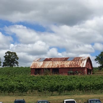 Three Sisters Vineyards - Old barn among the vines - Wineries Near Me - Dahlonega, Georgia Three Sisters Vineyards - Old barn among the vines - Wineries Near Me - Dahlonega, Georgia