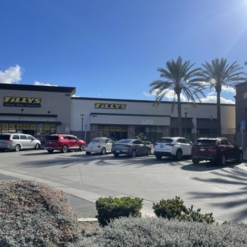 Dollar Tree - Discount Store Near Me - Hemet, California