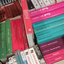 Centrum Taniej Książki - Murakami i Munro 40 procent taniej.
