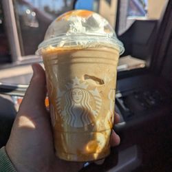 Ribbon Crunch Carmel frapp