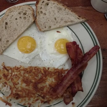 Ted's Bulletin Reston - MARK ON AN OFF DAY - Breakfast & Brunch Near Me - Reston, Virginia