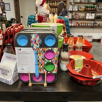 Old Vine Kitchen Emporium - Kitchen display - Gift Shops Near Me - Hermann, Missouri Old Vine Kitchen Emporium - Kitchen display - Gift Shops Near Me - Hermann, Missouri