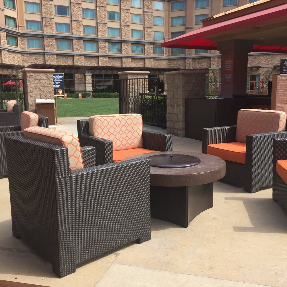 Poolside Cafe & Bar - Casinos Near Me - Pala, California Poolside Cafe & Bar - Casinos Near Me - Pala, California