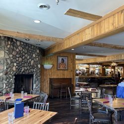 Snowgoose Grille