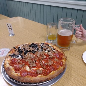 Pine Grove Pizza - Best pizza and beer - Pizza Near Me - Pine Grove, California Pine Grove Pizza - Best pizza and beer - Pizza Near Me - Pine Grove, California