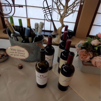 Mamma Vittoria Catering - Wine - Caterers Near Me - Nutley, New Jersey Mamma Vittoria Catering - Wine - Caterers Near Me - Nutley, New Jersey