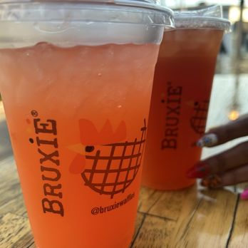 Bruxie - STRAWBERRY LEMONADE and Arnold Palmer - Sandwiches Near Me - North Hollywood, California