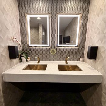 Kimoto Premium Sushi - Bathroom - Sushi Bars Near Me - Houston, Texas Kimoto Premium Sushi - Bathroom - Sushi Bars Near Me - Houston, Texas