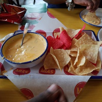 Mia's Table - Queso and Chips - American Near Me - Houston, Texas