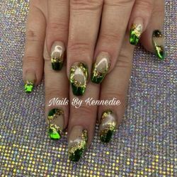 Aura Salon