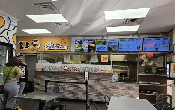 Bread & Breakfast - Burbank by null