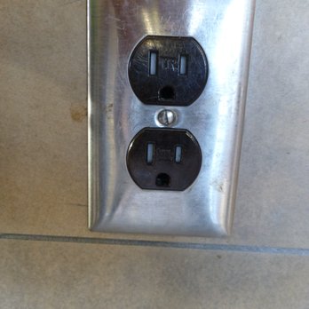 McDonald's - Plug under a table BLOCKED so you cant use it. TERRIBLE! - Burgers Near Me - Sandy Springs, Georgia