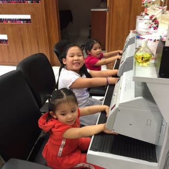 LaVi Nails - Children's place - Nail Salons Near Me - Paramus, New Jersey
