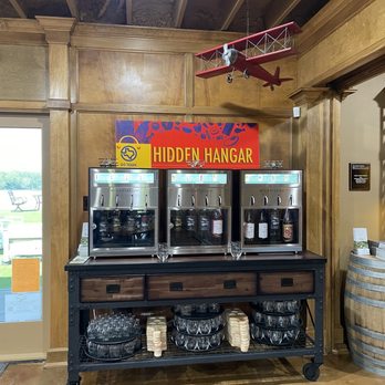 Hidden Hangar - Wine dispenser - Wine Tours Near Me - Denison, Texas