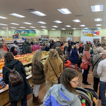 Trader Joe's - Crowded grand opening! Great turnout! - Grocery Near Me - Wichita, Kansas Trader Joe's - Crowded grand opening! Great turnout! - Grocery Near Me - Wichita, Kansas