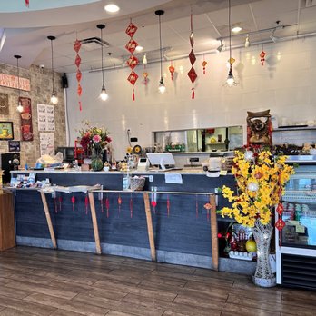 Mon Viet Cafe - the interior of the restaurant - Vietnamese Near Me - Arlington, Texas