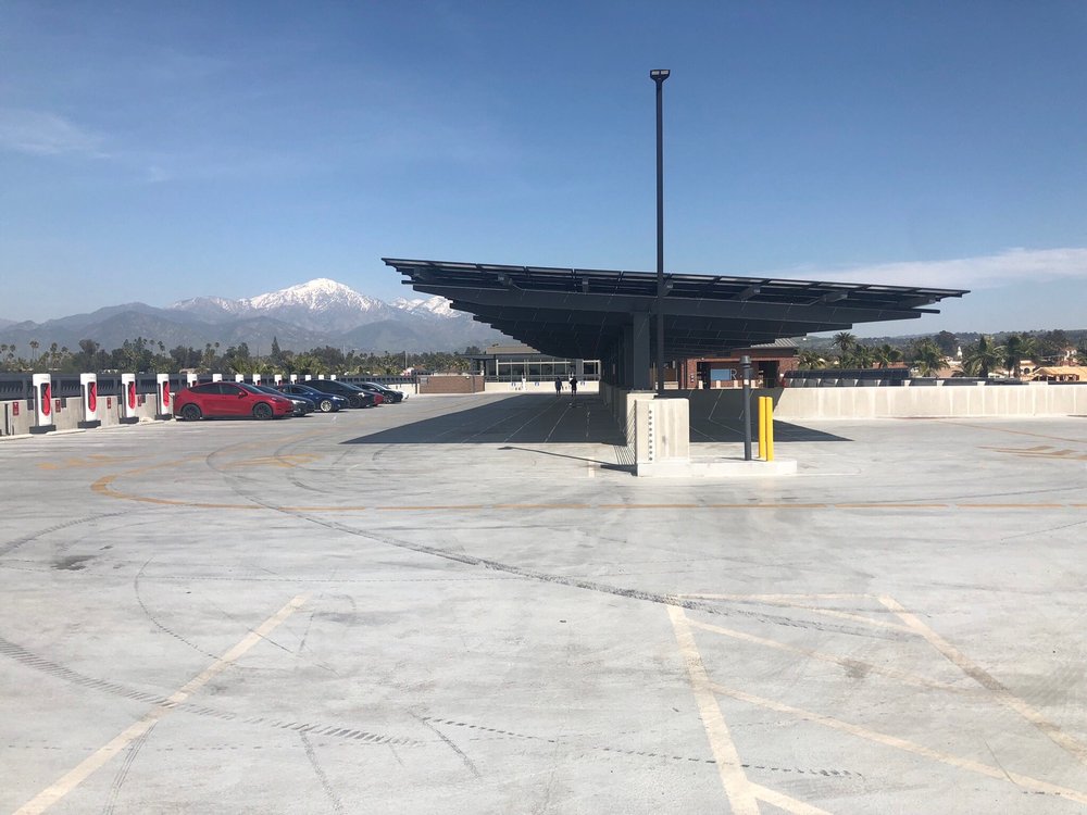 TESLA SUPERCHARGER 205 W Stuart Ave, Redlands, California EV