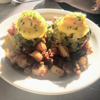 753 South - Oooh ...Eggs Sardou - Bars Near Me - Roslindale, Massachusetts