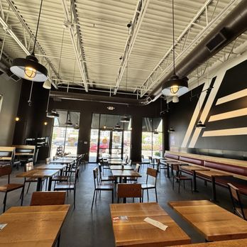 Blaze Pizza - Salad Near Me - Farmington, Utah Blaze Pizza - Salad Near Me - Farmington, Utah