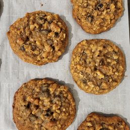 Chocolate Chip Walnut Cookie