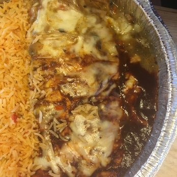 Tune-Up Cafe - Xmas smothered burrito with additional side of rice - New Mexican Cuisine Near Me - Santa Fe, New Mexico Tune-Up Cafe - Xmas smothered burrito with additional side of rice - New Mexican Cuisine Near Me - Santa Fe, New Mexico