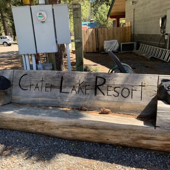 Crater Lake Resort - Bench outside the store - Hotels Near Me - Fort Klamath, Oregon Crater Lake Resort - Bench outside the store - Hotels Near Me - Fort Klamath, Oregon