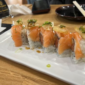 SushiStop Pasadena - Lemon (b012) Salmon Sushi - Sushi Bars Near Me - Pasadena, California SushiStop Pasadena - Lemon (b012) Salmon Sushi - Sushi Bars Near Me - Pasadena, California