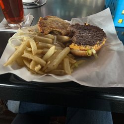 Mr J's Sports Bar & Grill