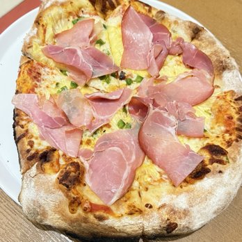 Red Oven Pizza Bakery - Allo Benno - Pizza Near Me - Orlando, Florida Red Oven Pizza Bakery - Allo Benno - Pizza Near Me - Orlando, Florida