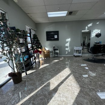 Dolled and Dapper - Hair Salons Near Me - Phoenix, Arizona Dolled and Dapper - Hair Salons Near Me - Phoenix, Arizona