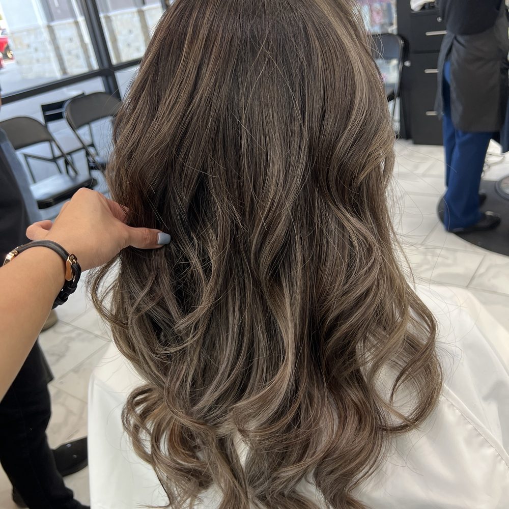 Long’s Hair Studio  - Hair Salons Near Me - Katy, Texas