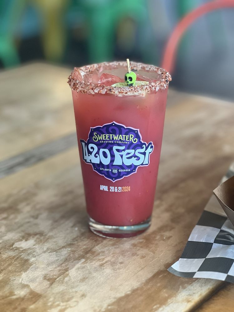 Chamacos Tacos & Surf